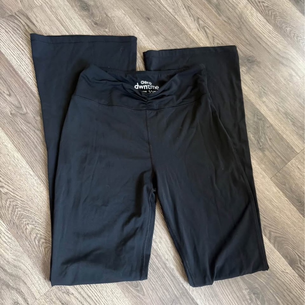 Aero Downtime Black Women's Leggings